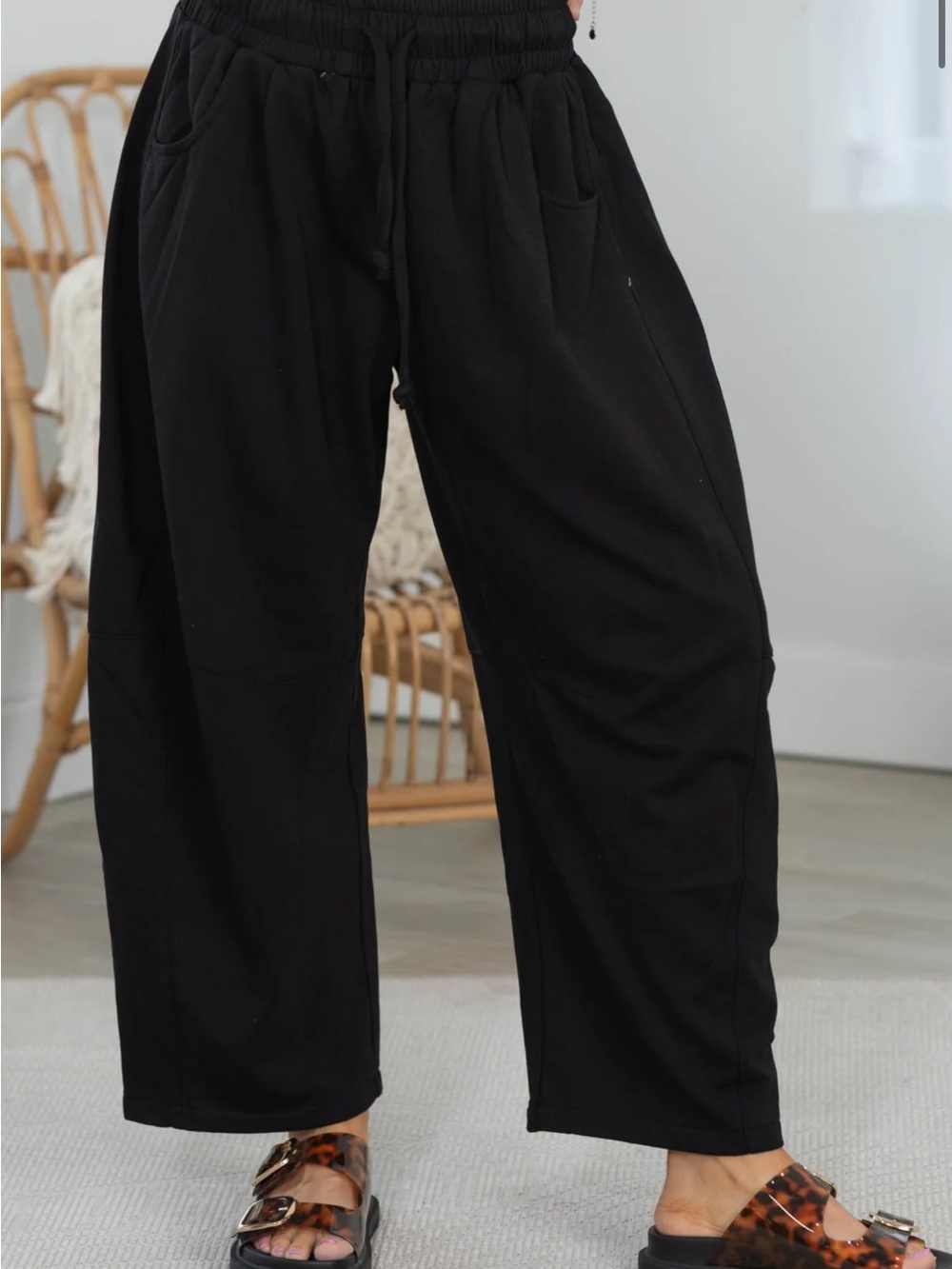 Zenana Black Barrel Wide-Leg Pull-On Fleece drawstring Pants